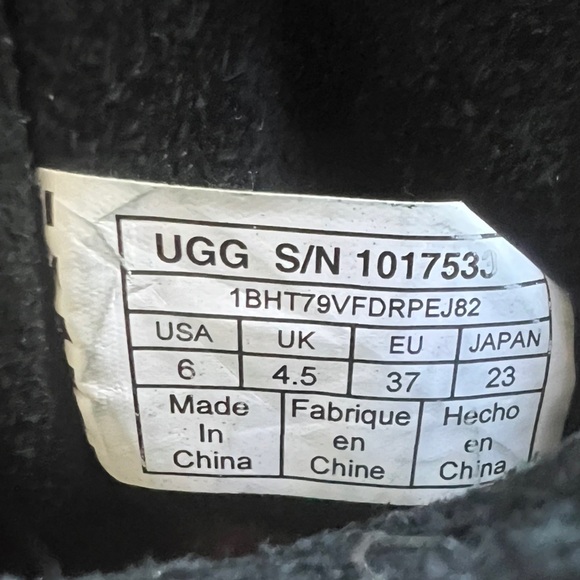 UGG Ankle Boots Black Suede Booties Women’s Shoes 6 - Picture 3 of 12